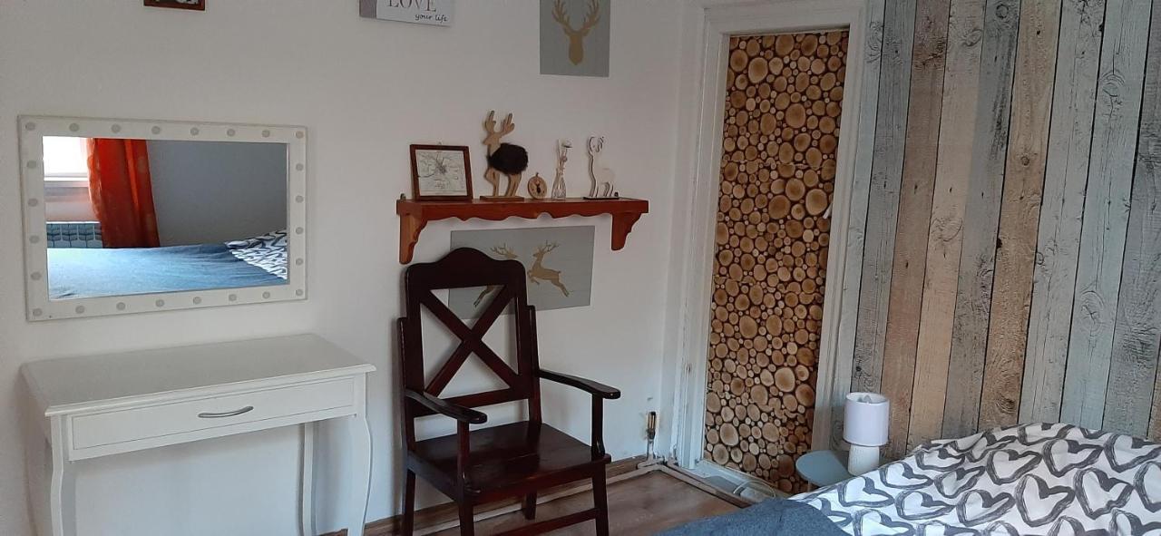 - Lesna Kryjowka Ferienhaus *